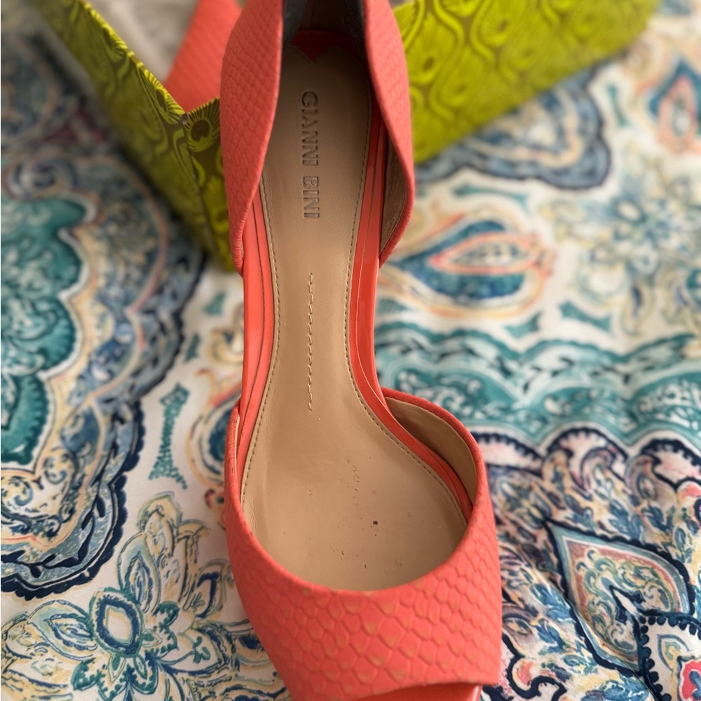 Gianni Bini Coral Open-Toe Heels